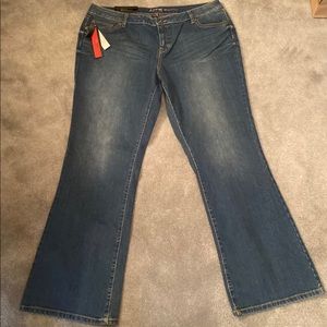 Apt 9 Bootcut Jeans NWT Size 18